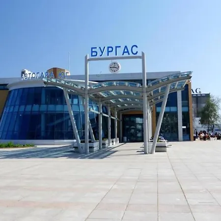 Comfy In The Heart Of *