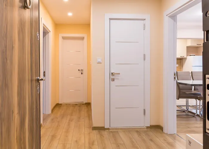 Comfy In The Heart Of *